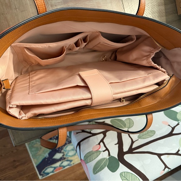 Poppy & Peonies Tan Tote - Picture 5 of 5